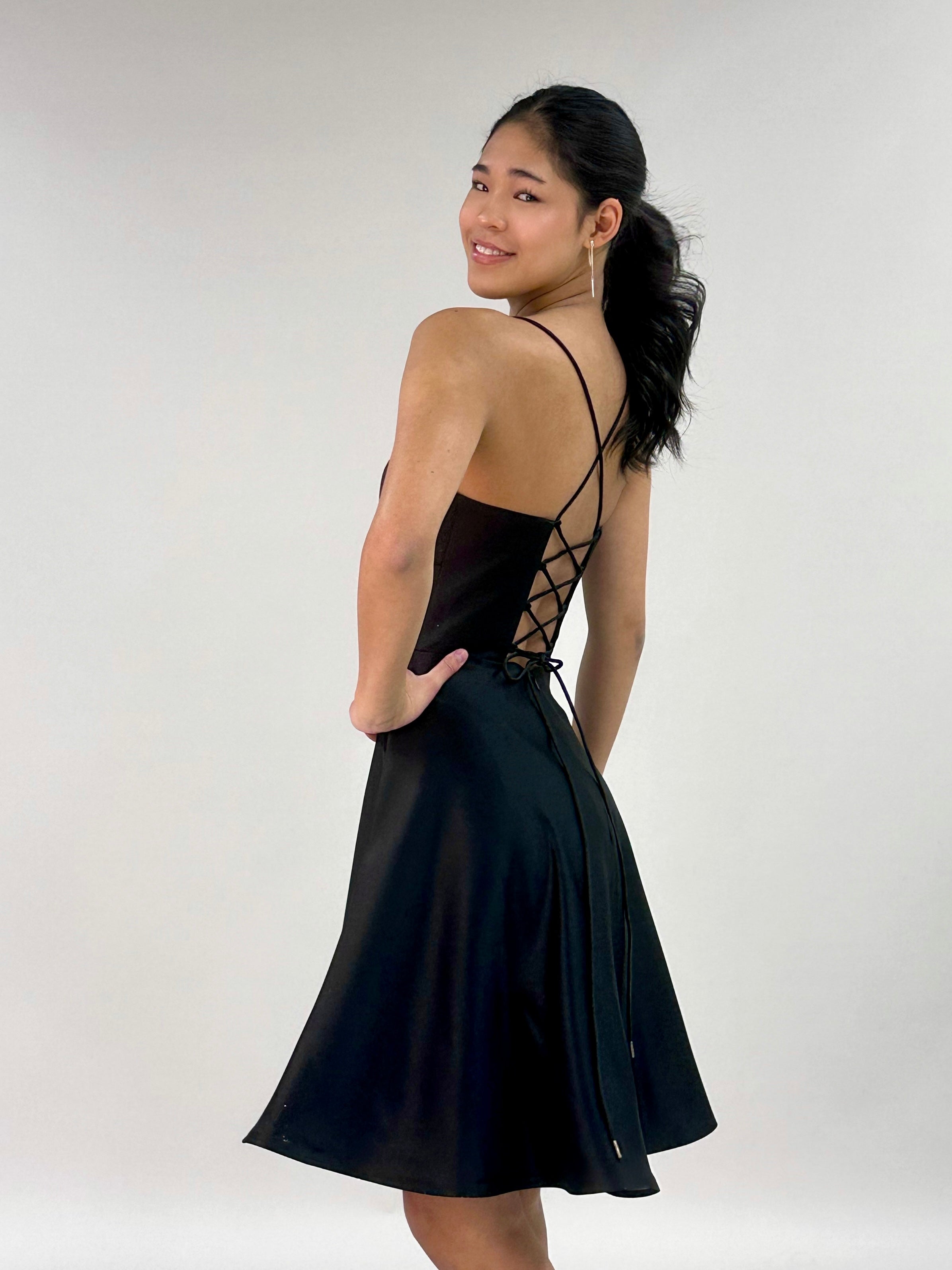 JUHLAMEKKO H4443SS-SOFTSATIN BLACK