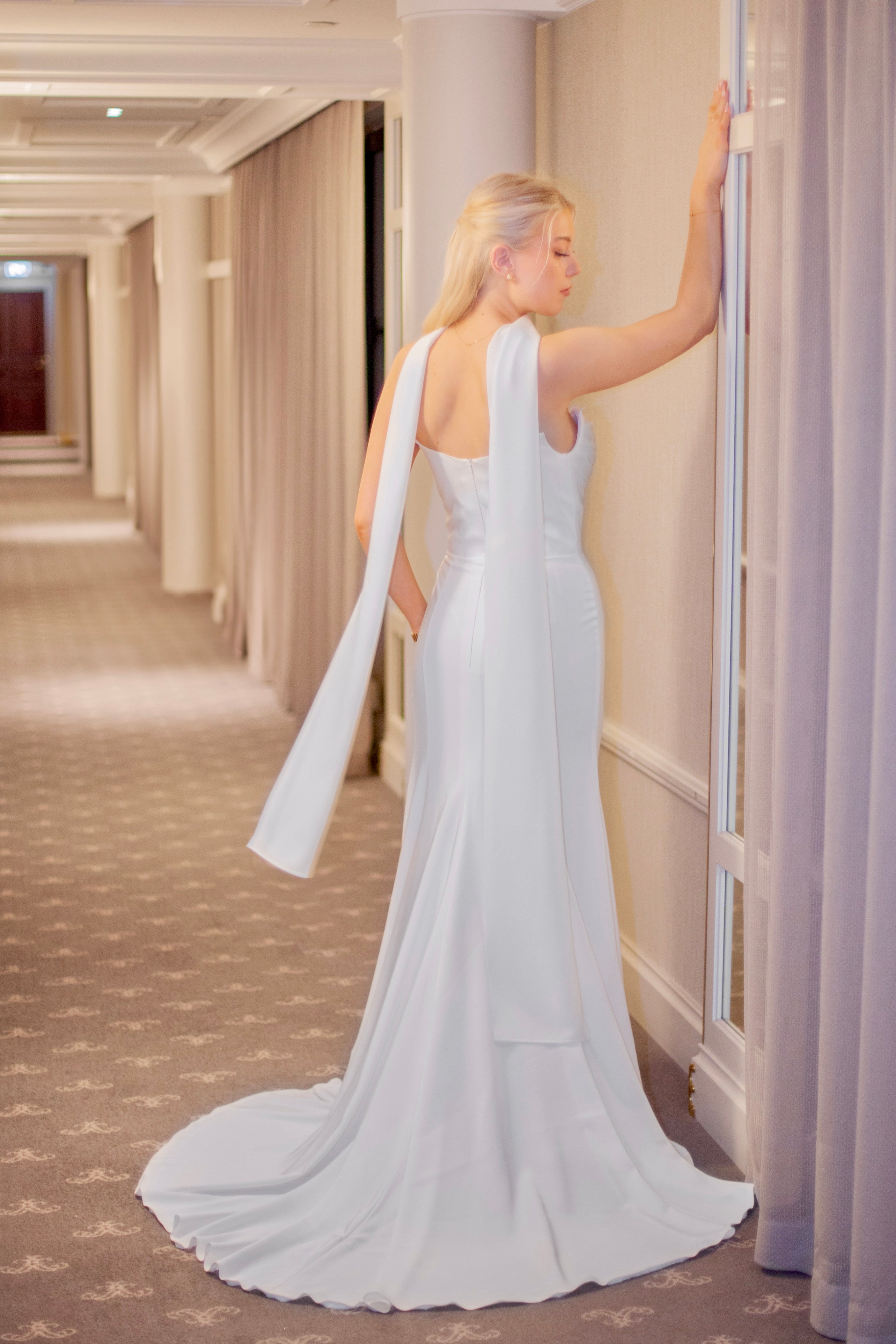 HÄÄMEKKO H4898W-ITALIANSATIN