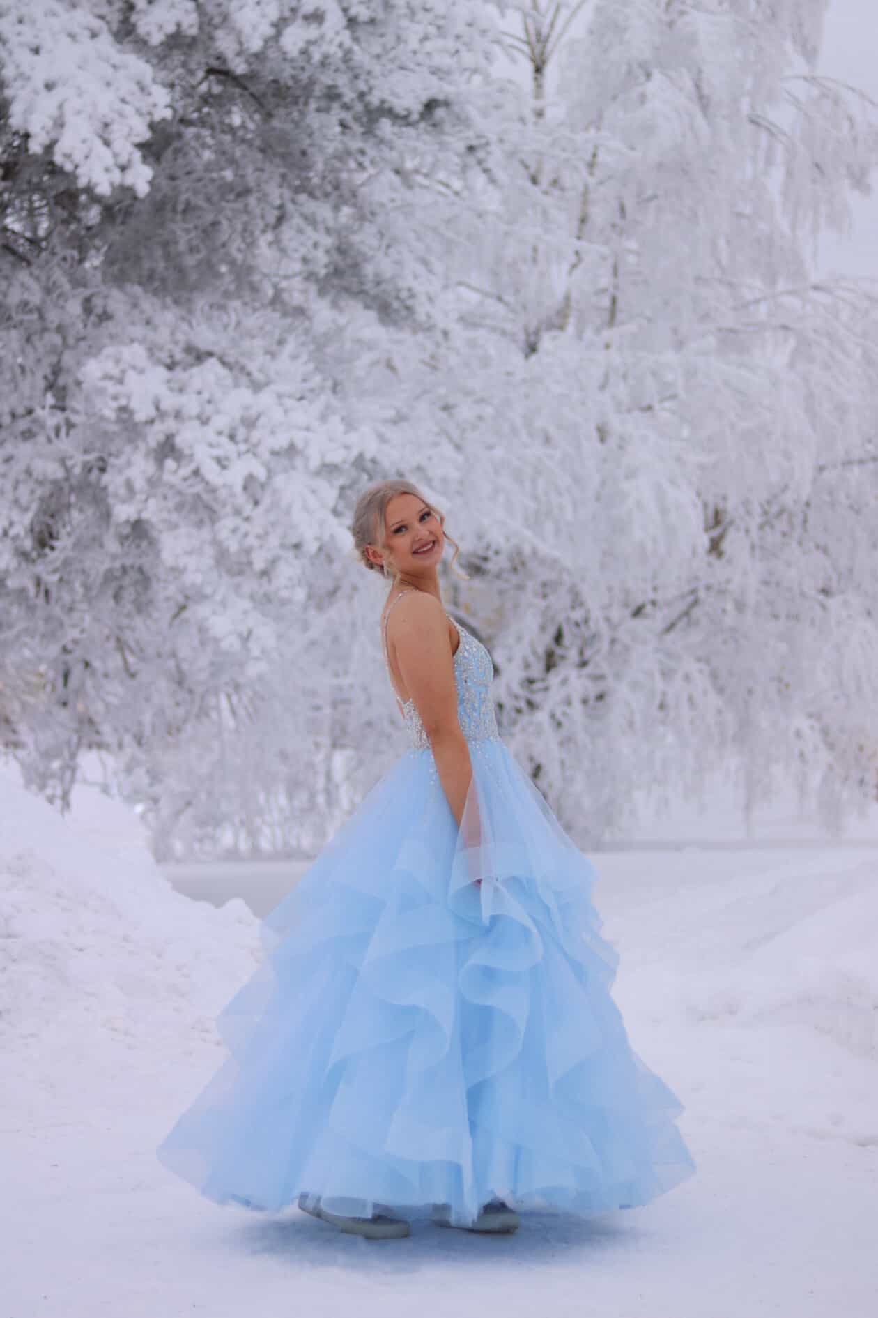 VANHOJENTANSSIMEKKO H4452P-SPECIAL ICEBLUE