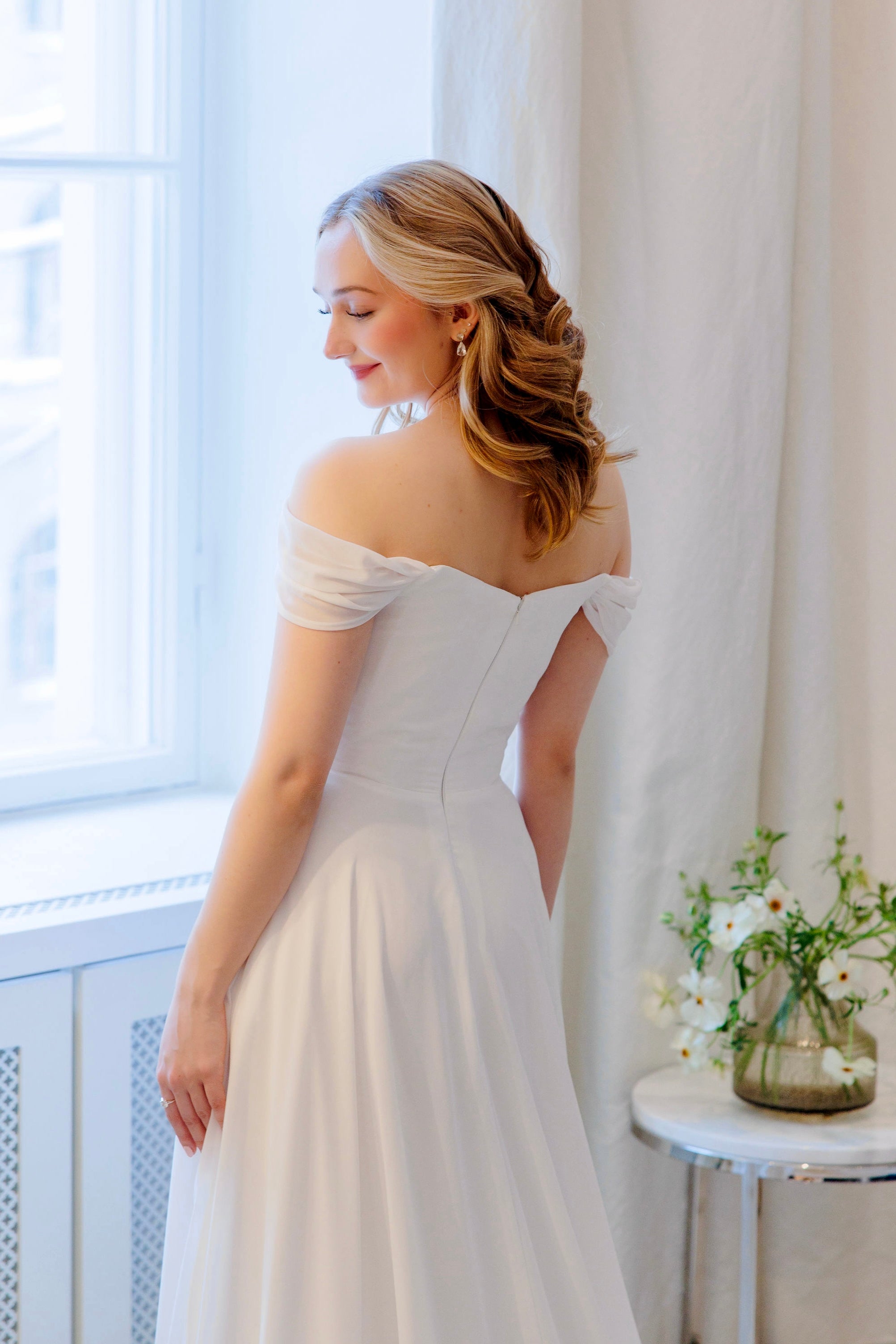 WEDDING DRESS H4669W-CHIFFON