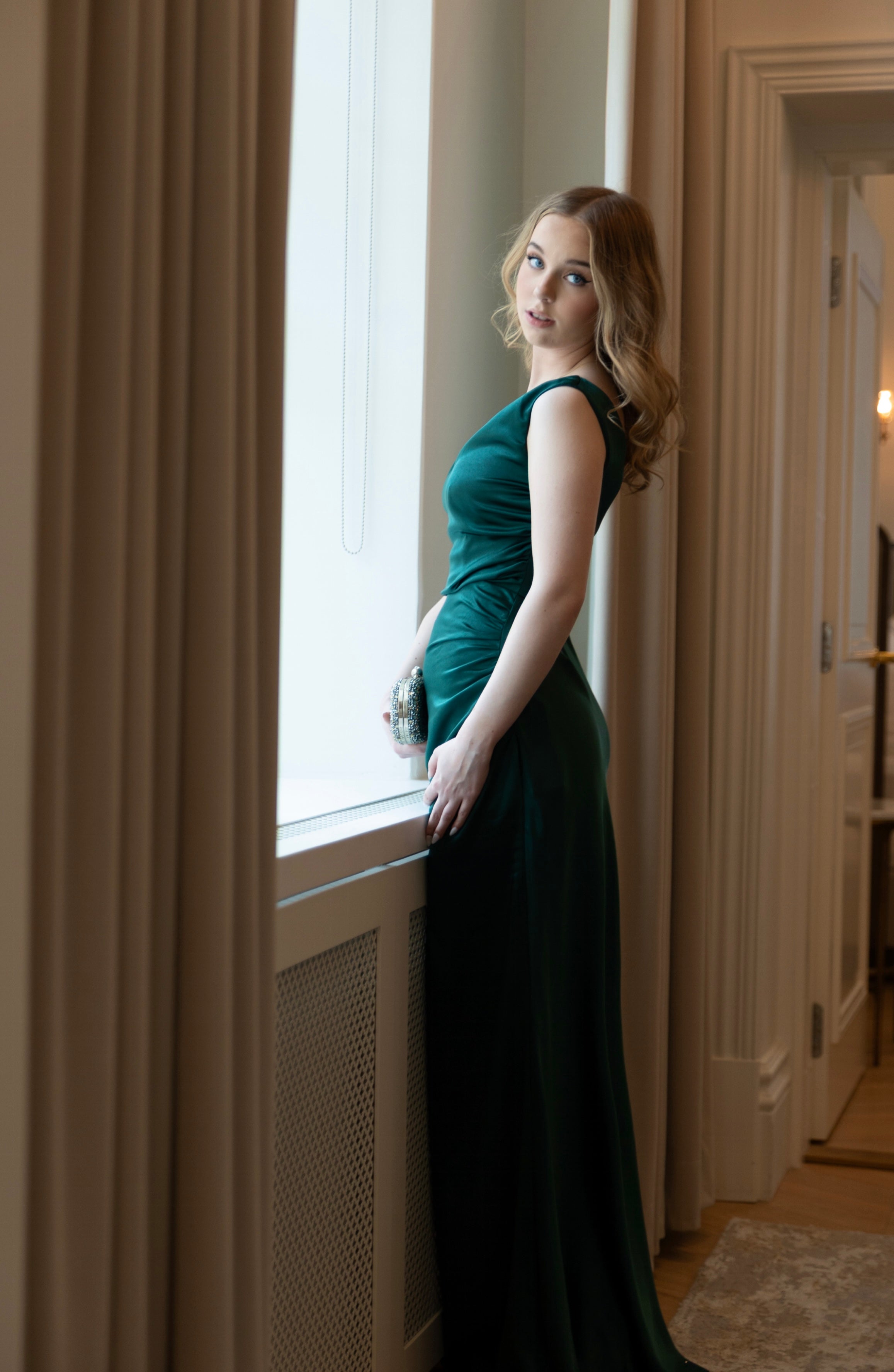 EVENING DRESS H6087L