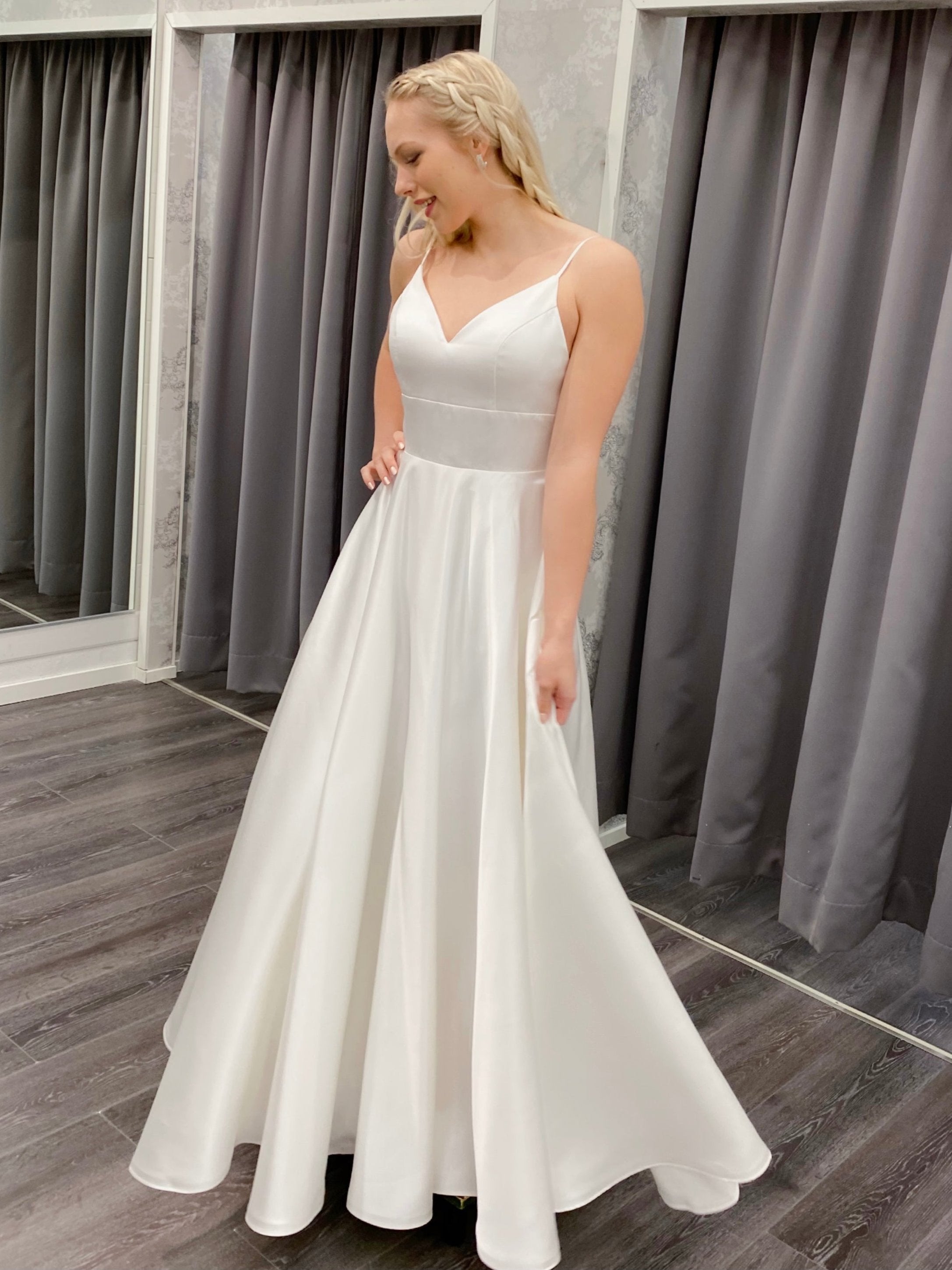 WEDDING DRESS H4370W-SATIN