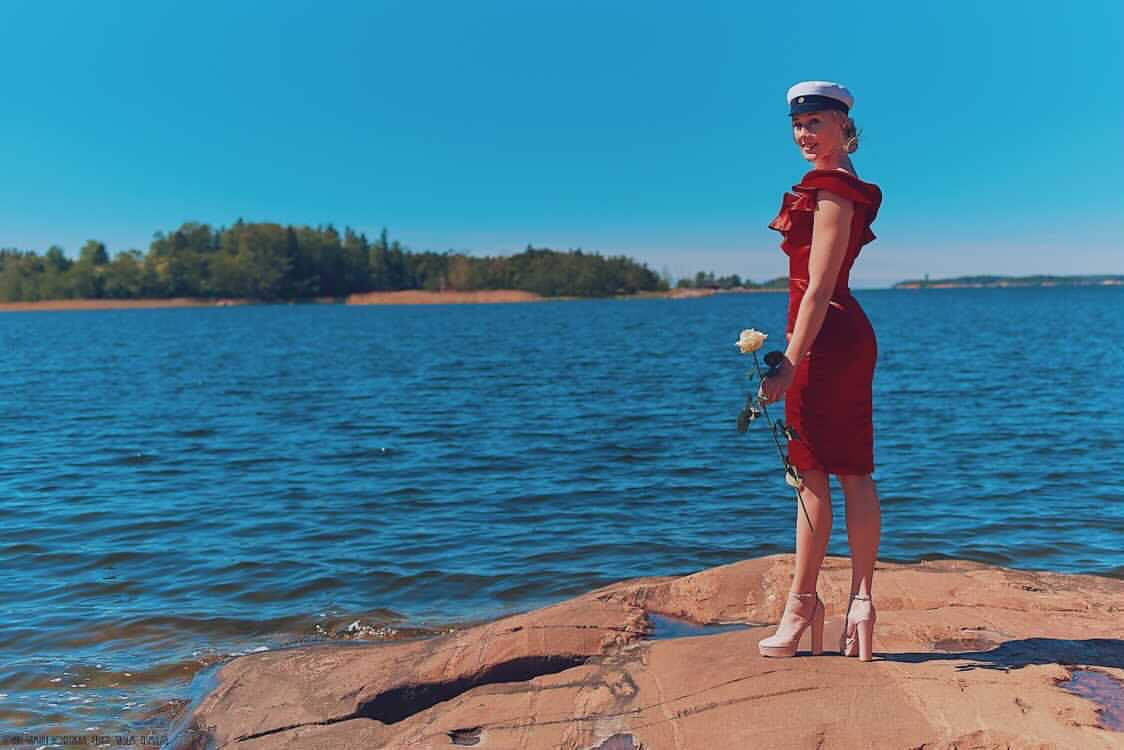 JUHLAMEKKO H4529S-SATIN RED