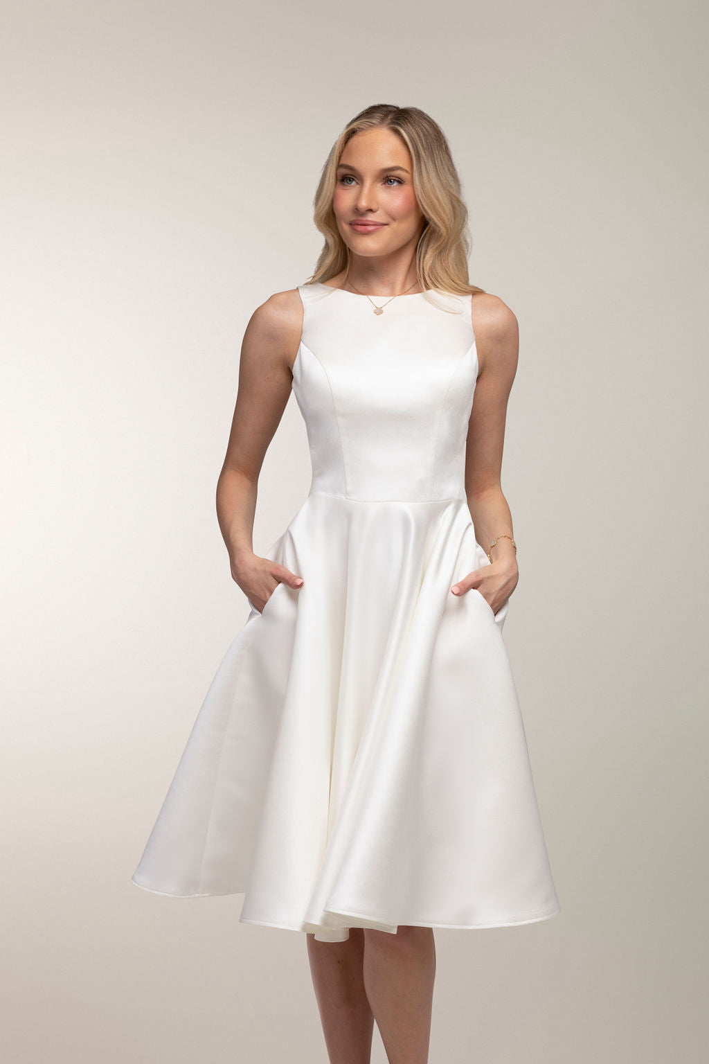 JUHLAMEKKO H4699S-MIDI IVORY