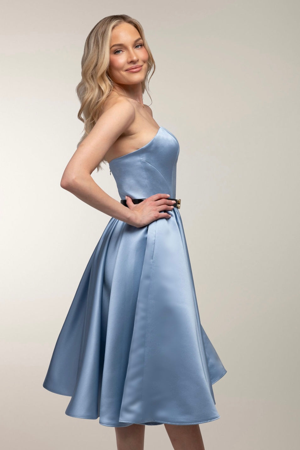 JUHLAMEKKO H4716S-MIDI BLUEGREY