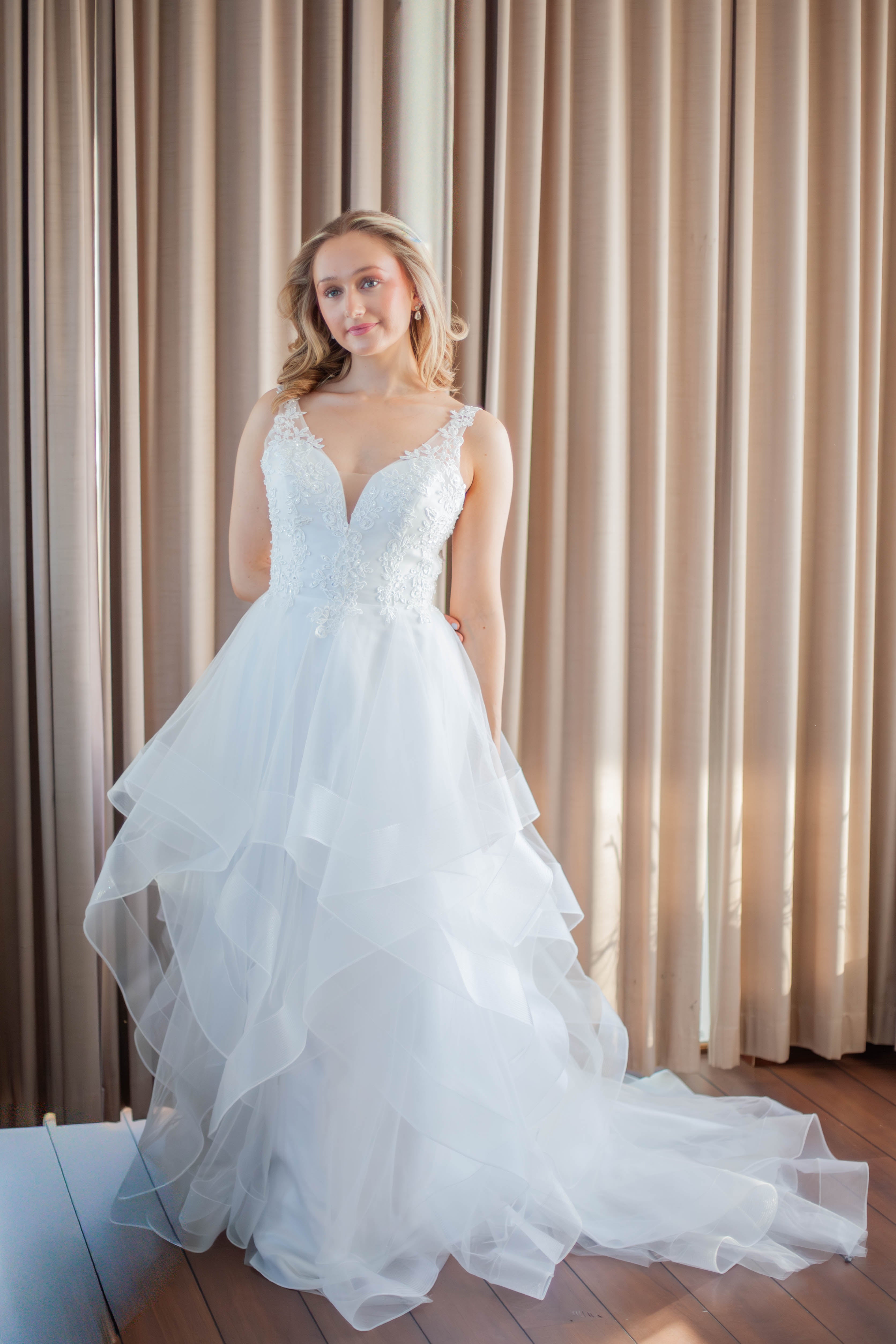 WEDDING DRESS H4431W-TULE