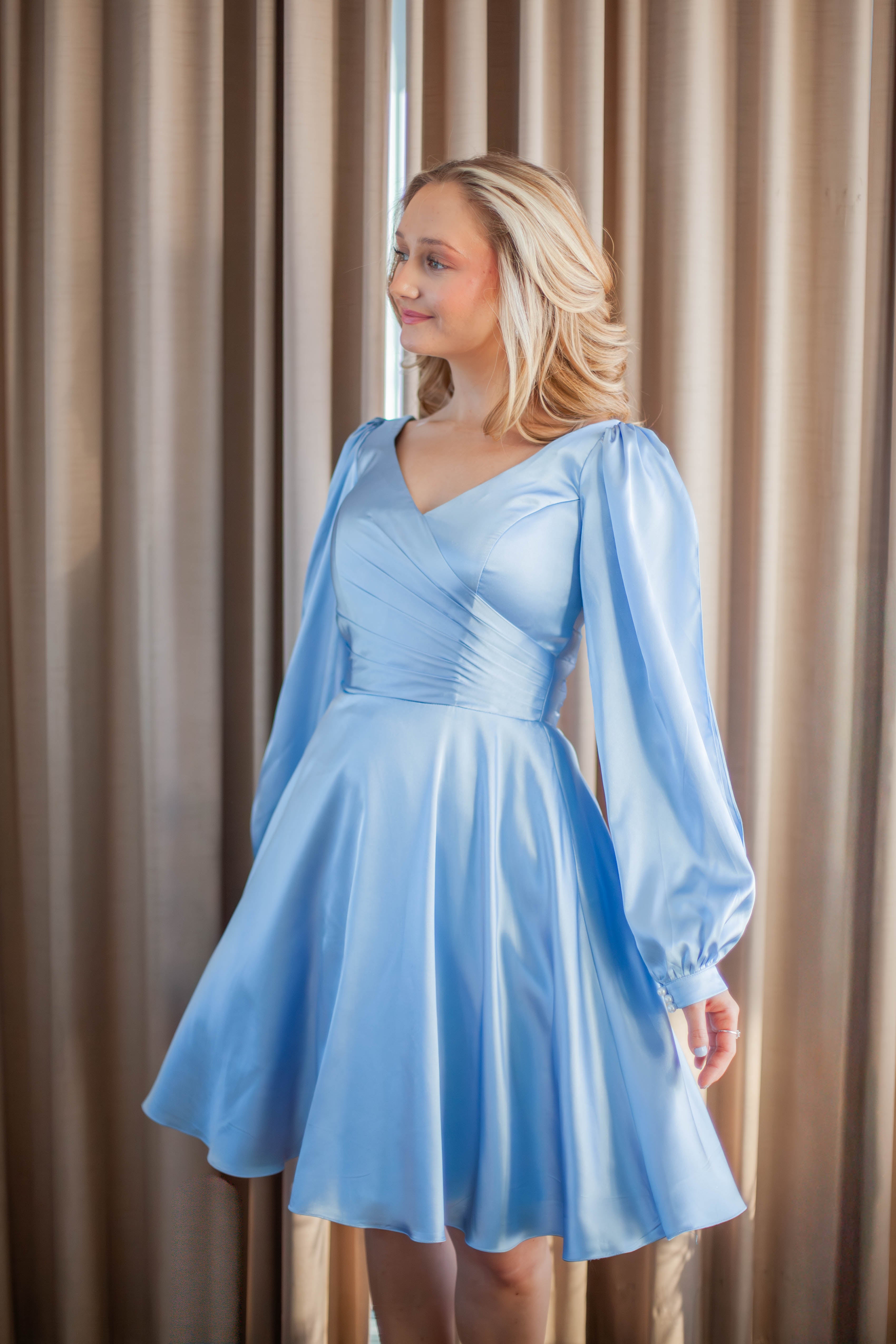 H4881S-SILKSATIN LIGHT BLUE