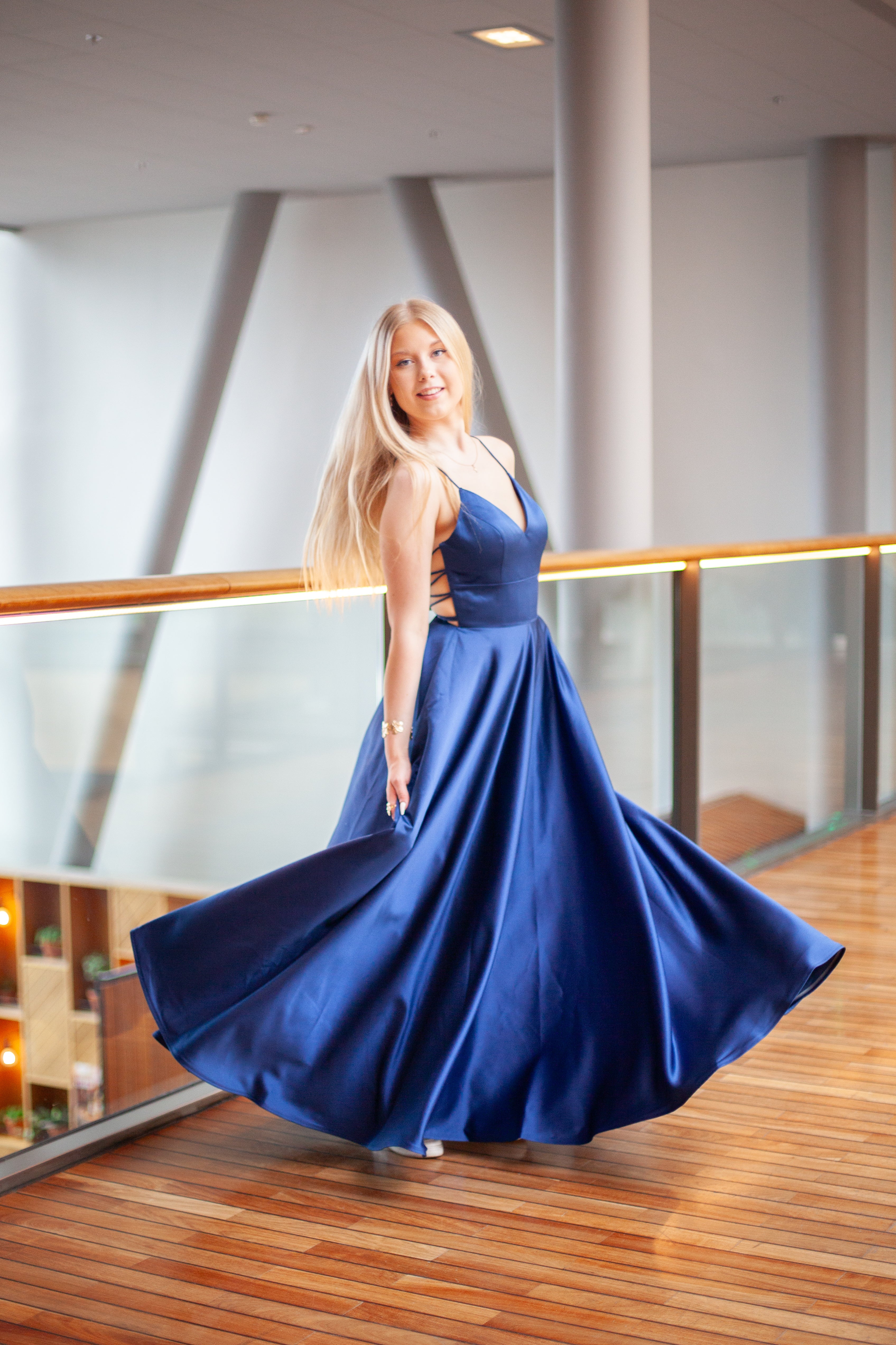 VANHOJENTANSSIMEKKO H4370PS-SATIN MIDNIGHT