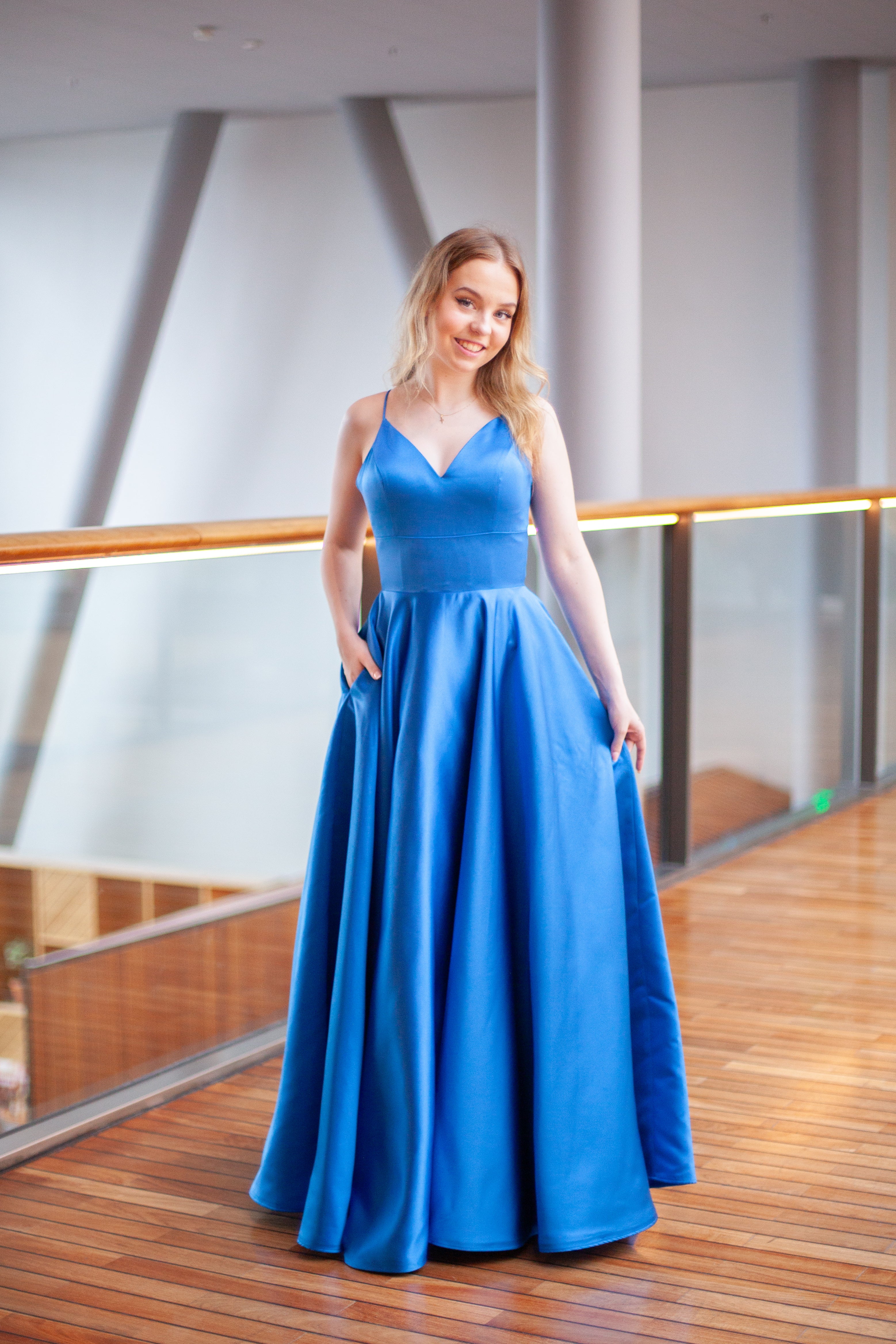 VANHOJENTANSSIMEKKO H4443PS-SATIN SAPPHIRE