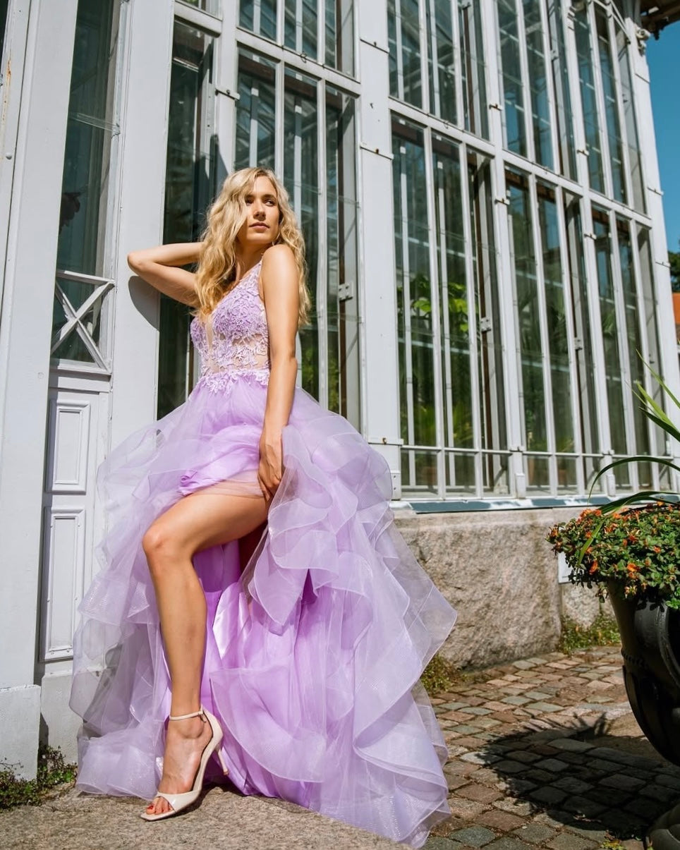 violetti röyhelöhelmainen röyhelöhelma, kokokuva