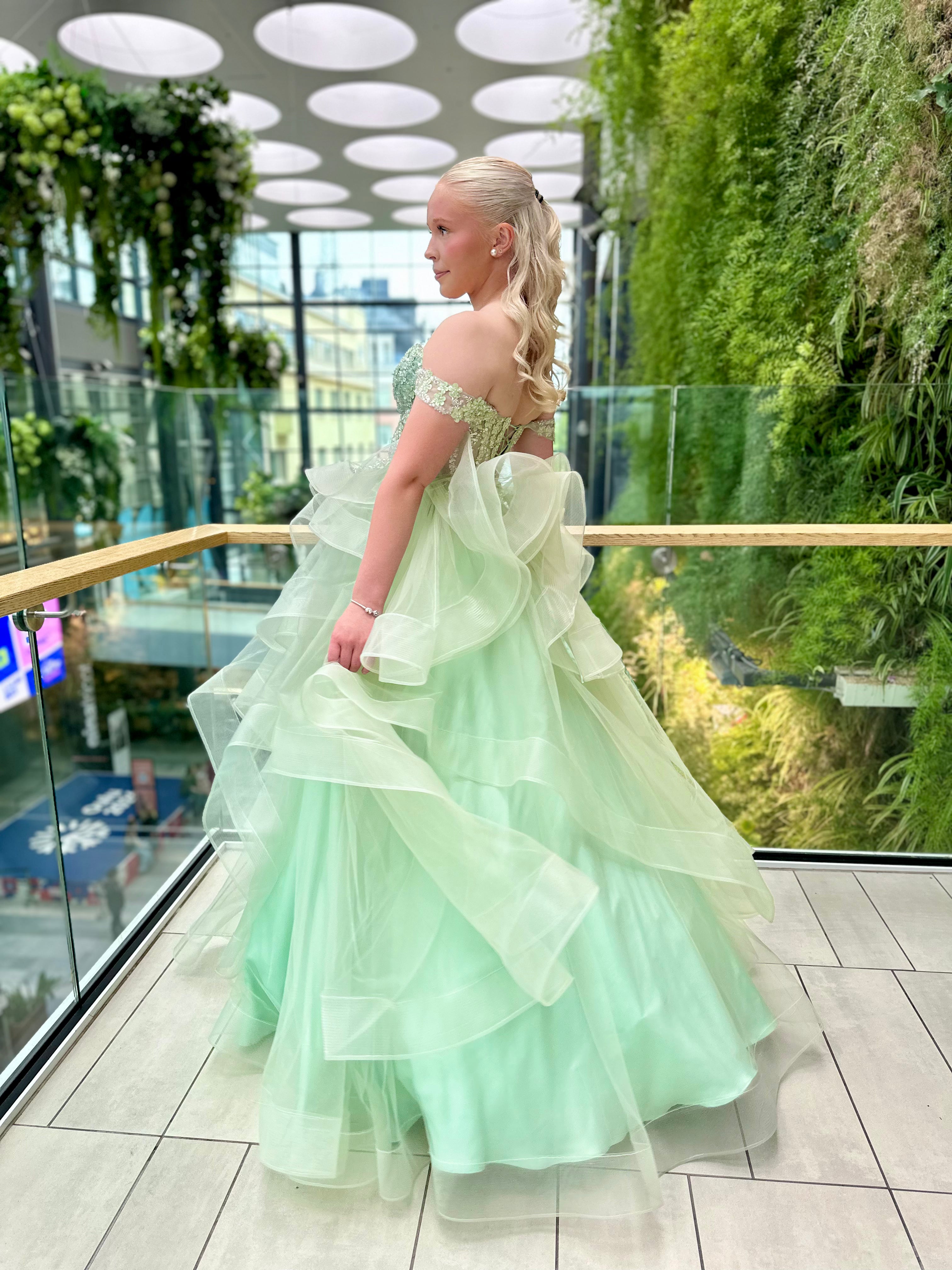 PROM DRESS CAROLINE LIGHT GREEN