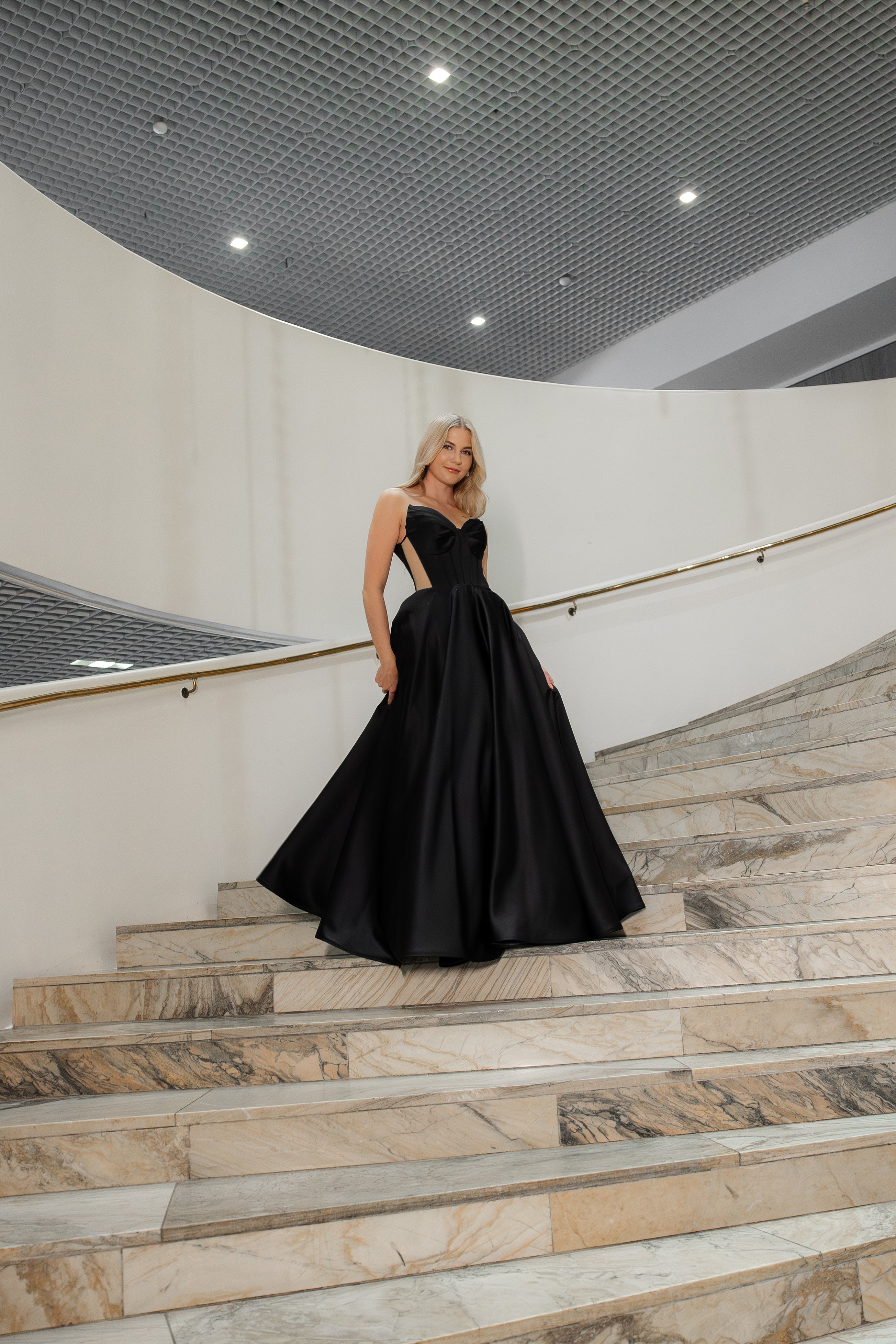 VANHOJENTANSSIMEKKO H4924P-SOFTSATIN BLACK