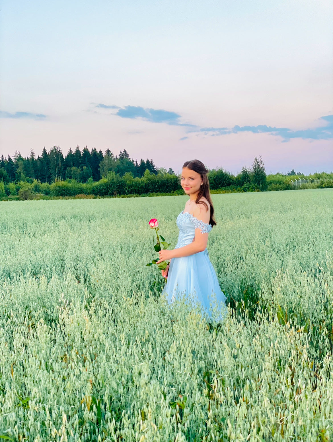 JUHLAMEKKO H4607S-TULLE ICEBLUE
