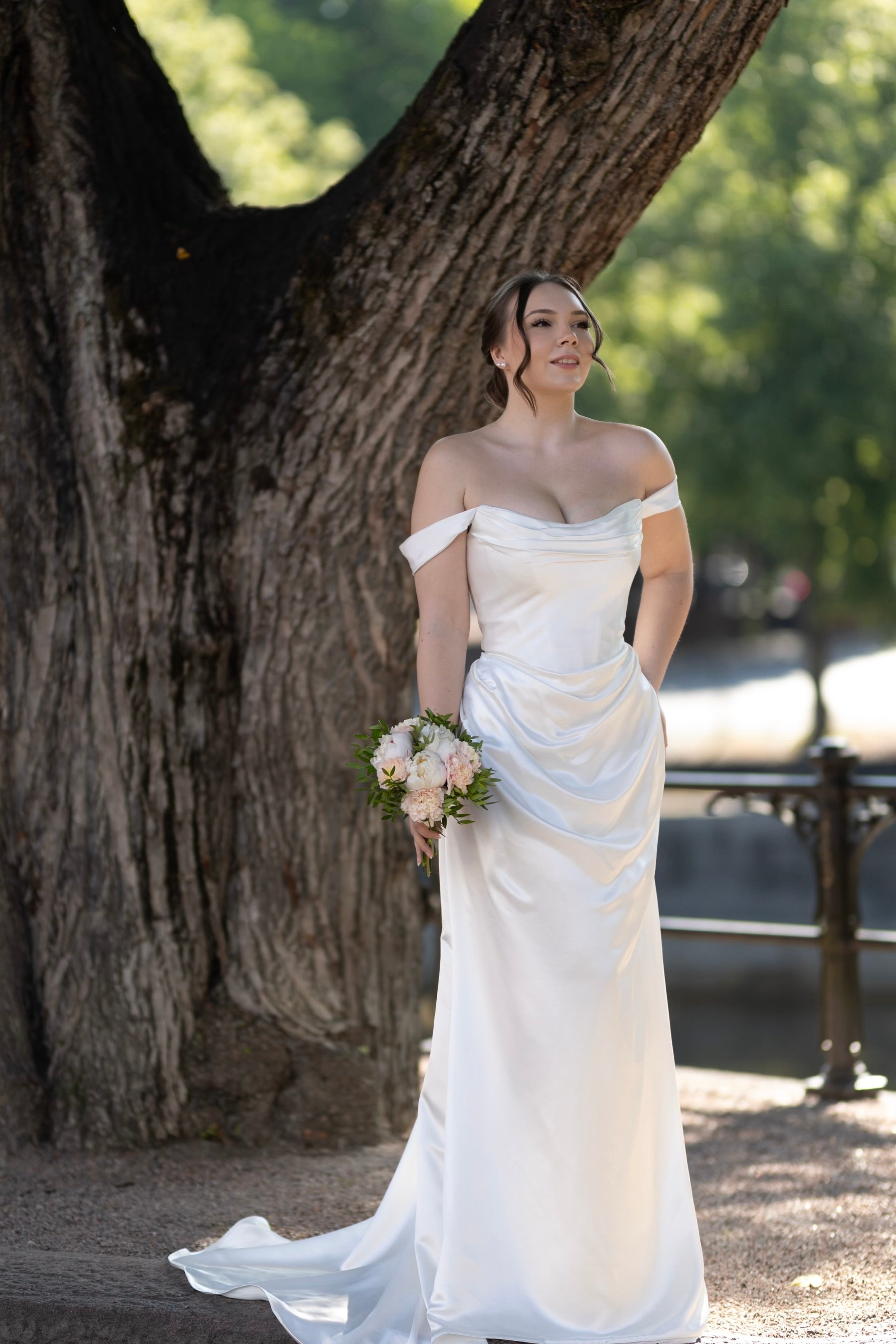 WEDDING DRESS MILA
