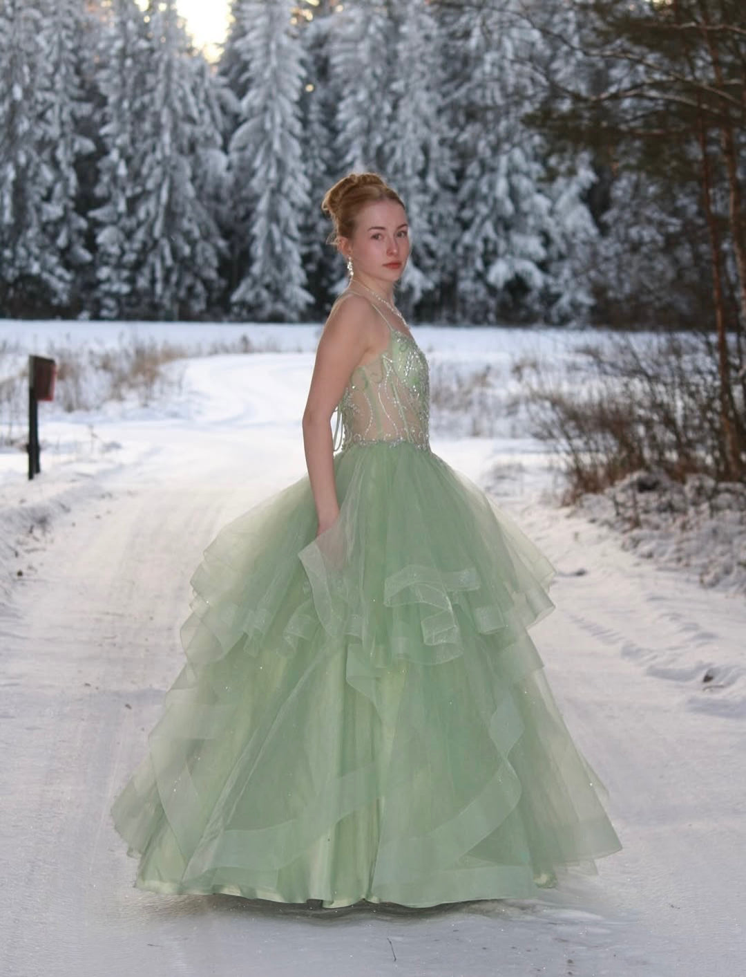 VANHOJENTANSSIMEKKO U4902P-STARLITE LIGHT GREEN