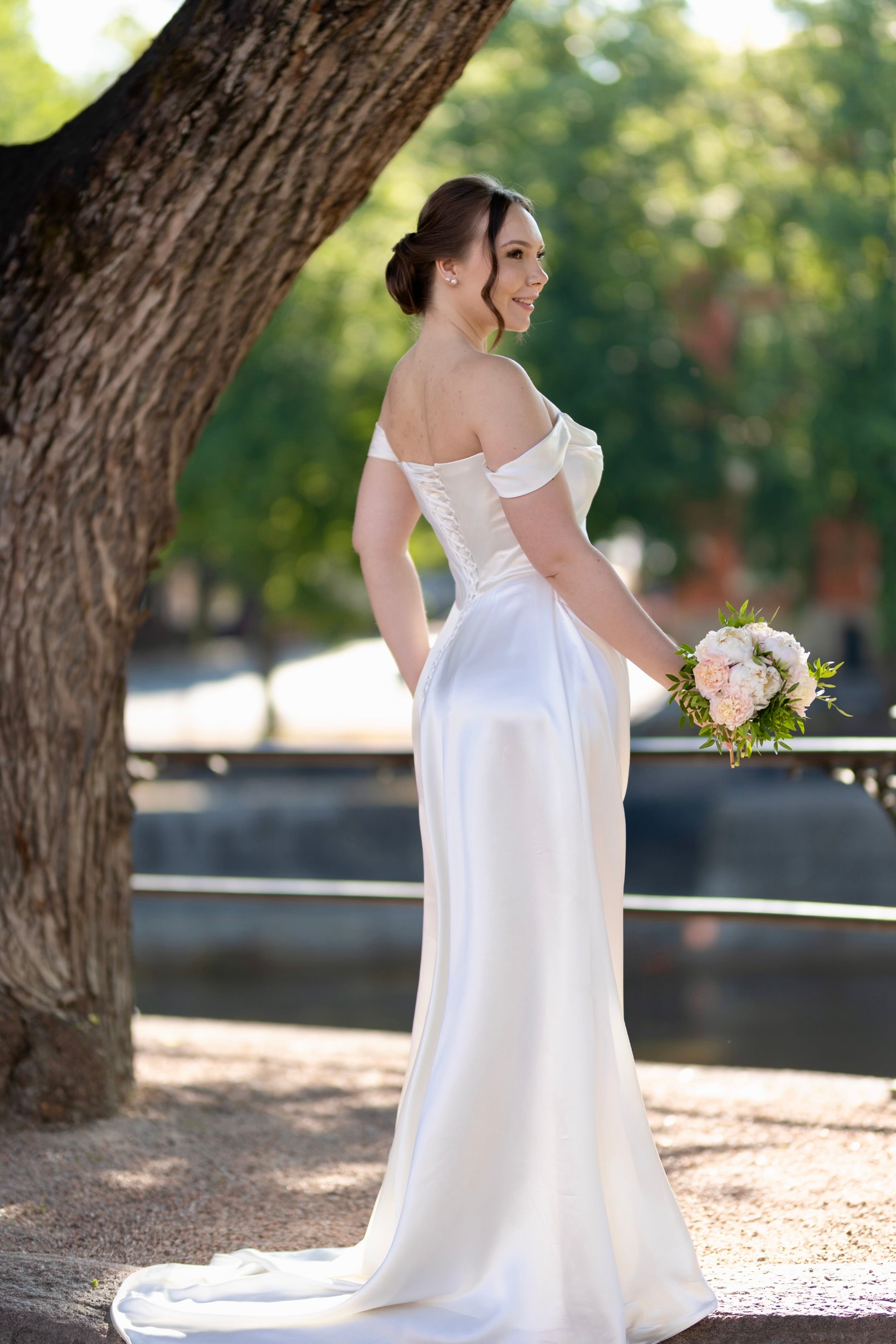 WEDDING DRESS MILA