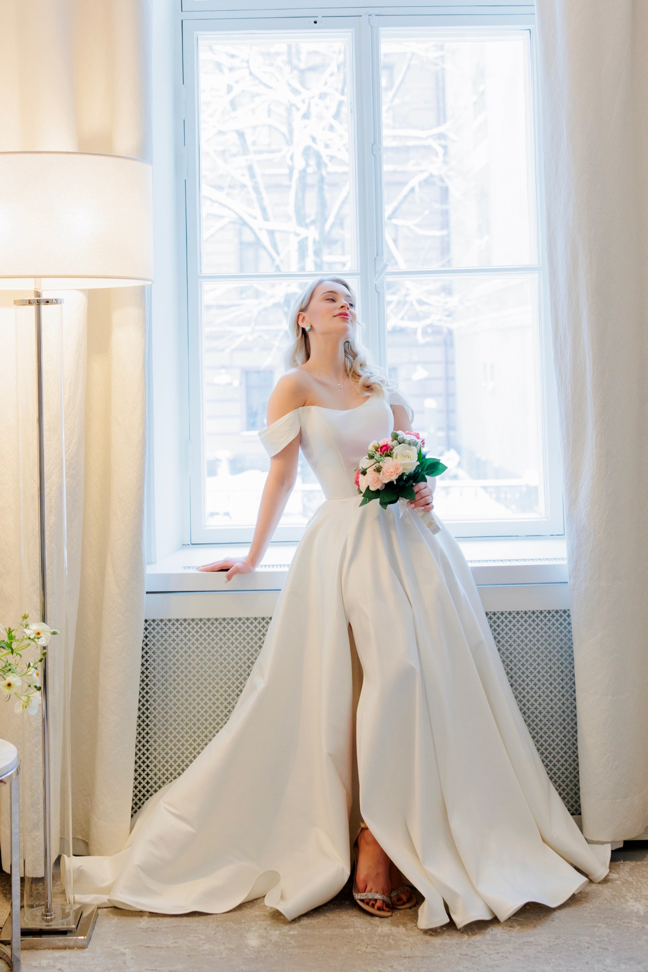 WEDDING DRESS H4646W-LUXMIKADO