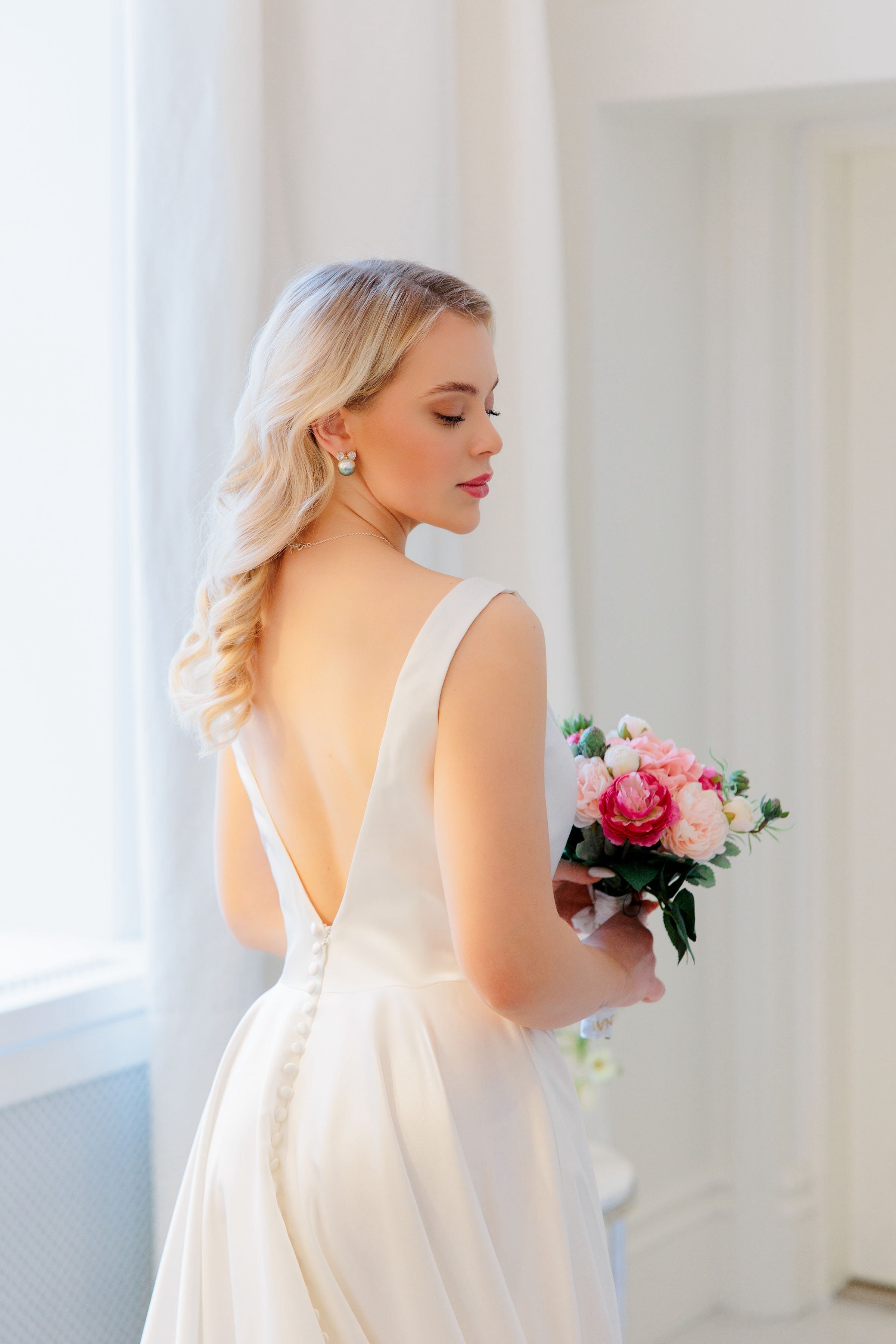 WEDDING DRESS H6013W-SOFTSATIN