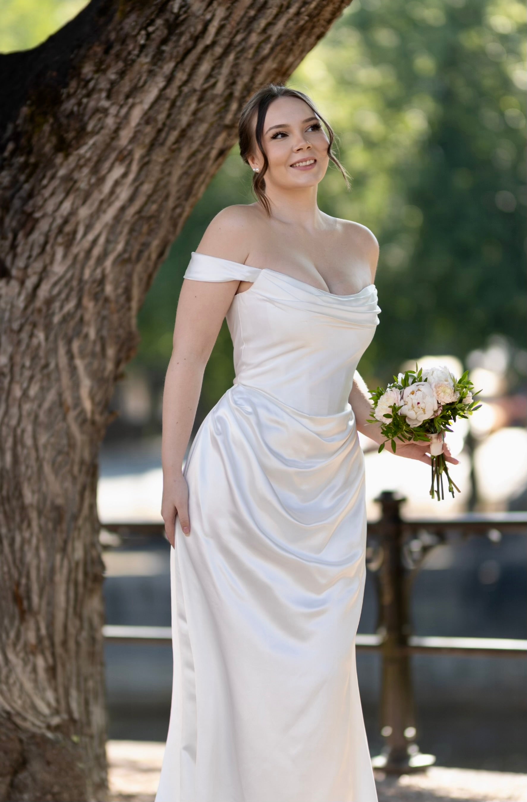 WEDDING DRESS MILA