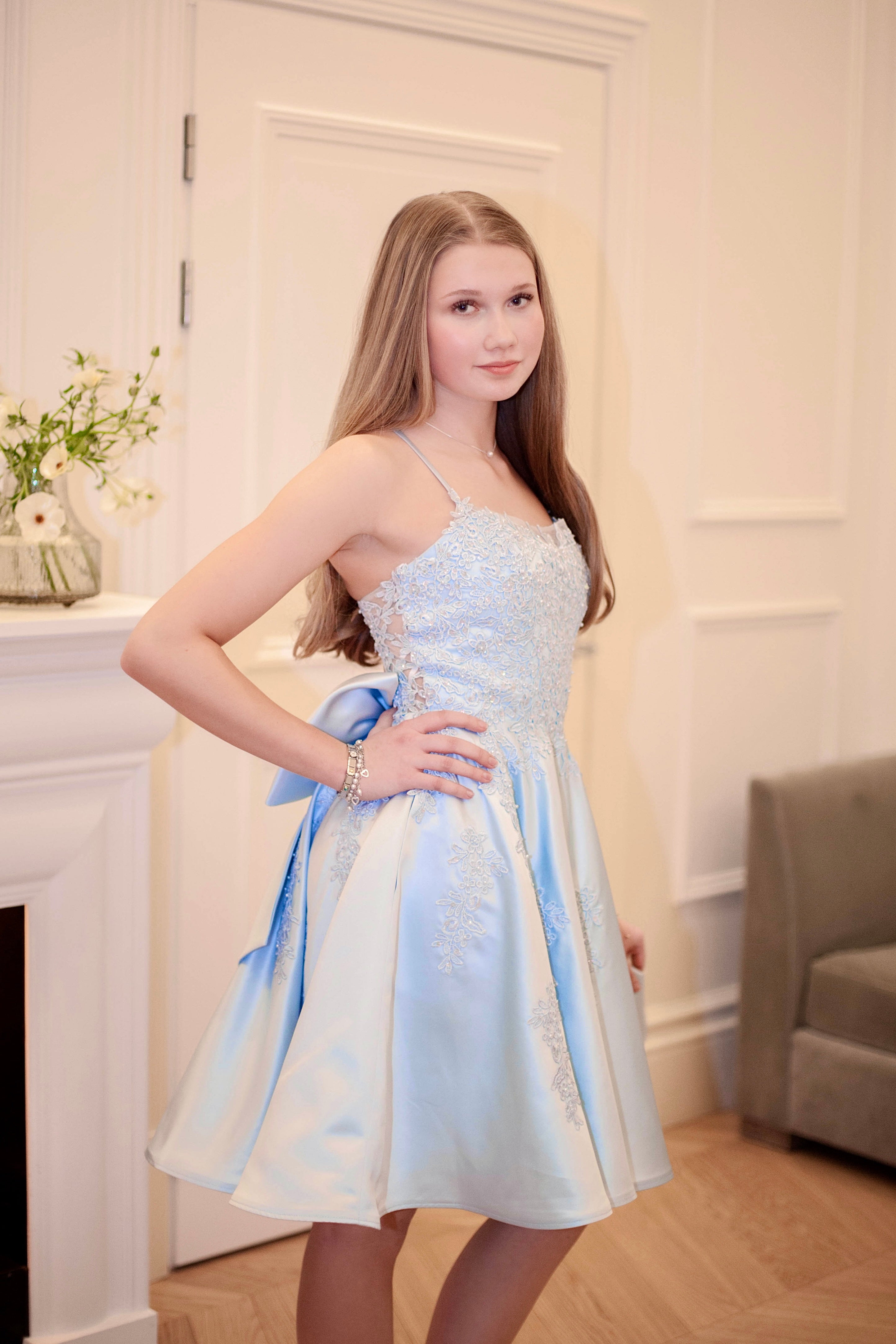 juhlamekko rusetilla, etukuva.