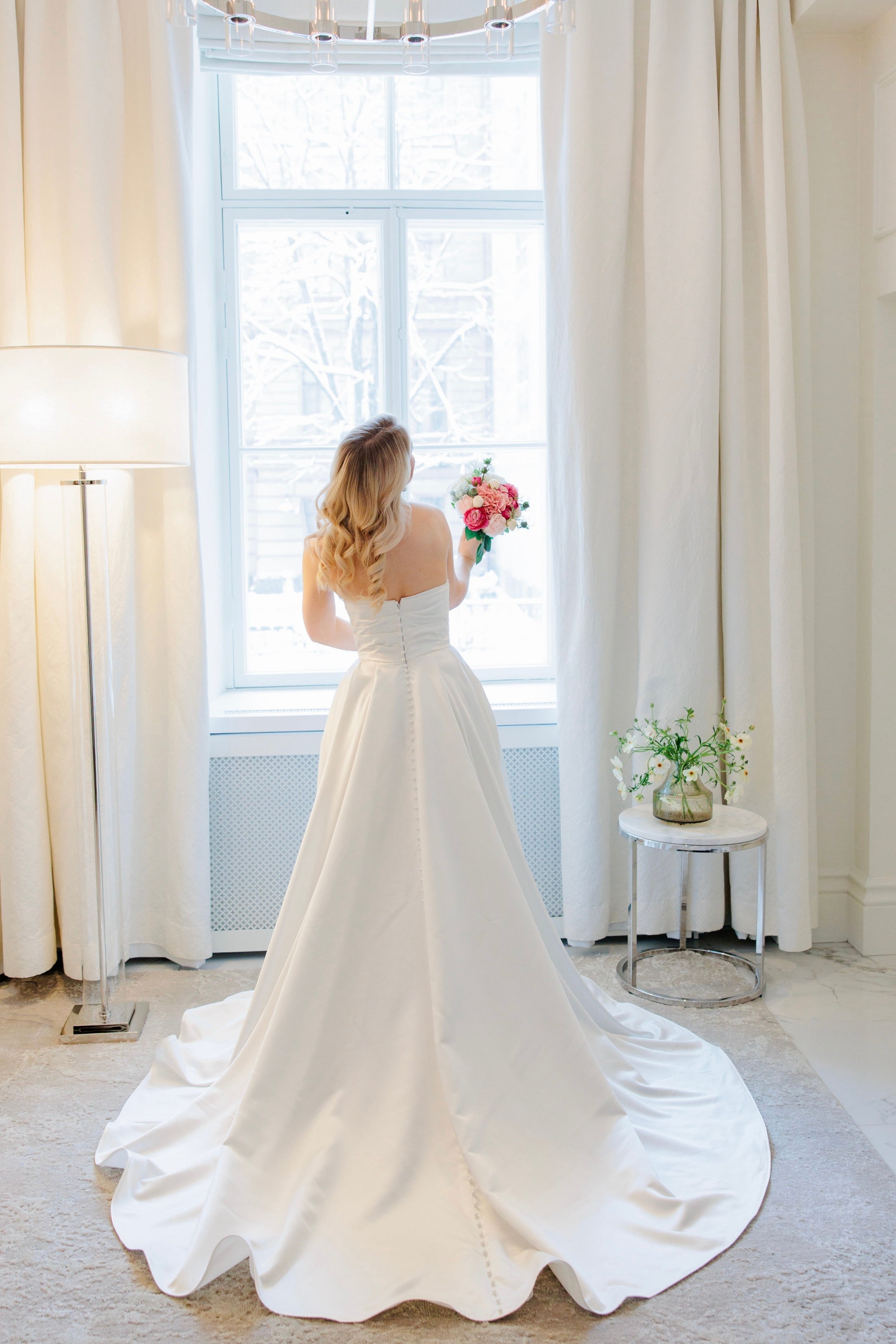 WEDDING DRESS H4670W-SOFTSATIN