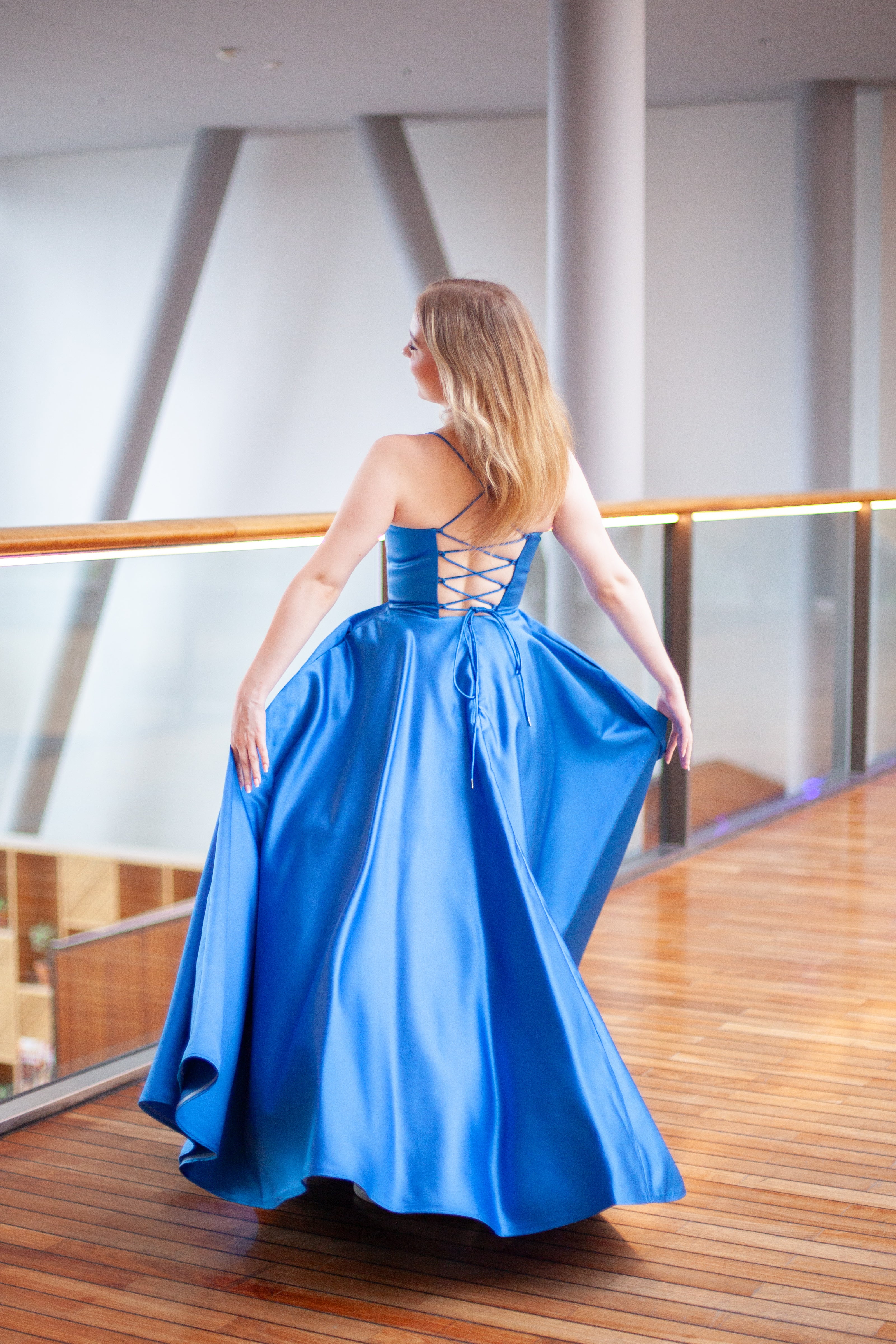 VANHOJENTANSSIMEKKO H4443PS-SATIN SAPPHIRE