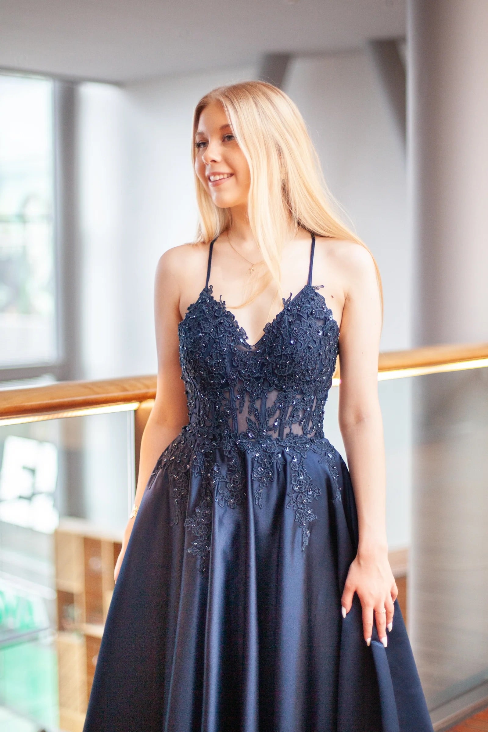 VANHOJENTANSSIMEKKO H6121P-SATIN MIDNIGHT