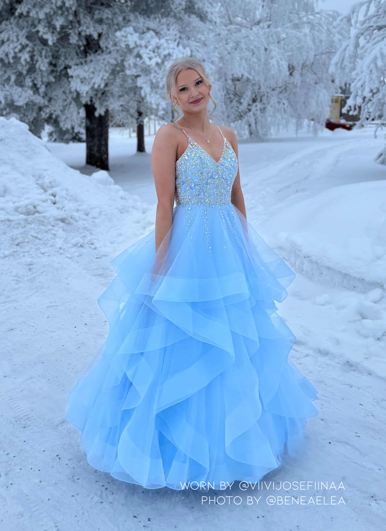 VANHOJENTANSSIMEKKO H4452P-SPECIAL ICEBLUE